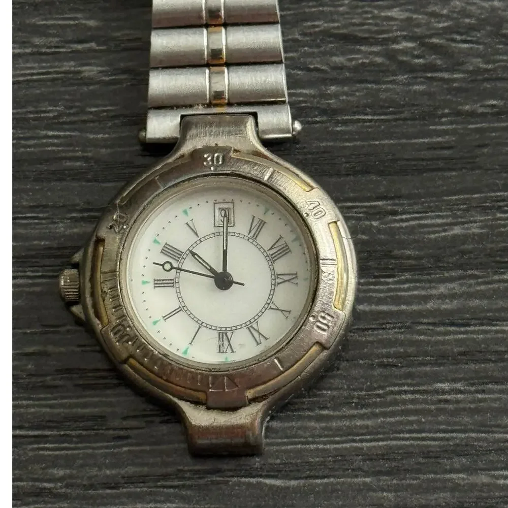 VTG Silver Tone Water Resistant Stainless Steel Watch‎ FOR PARTS UNTESTED